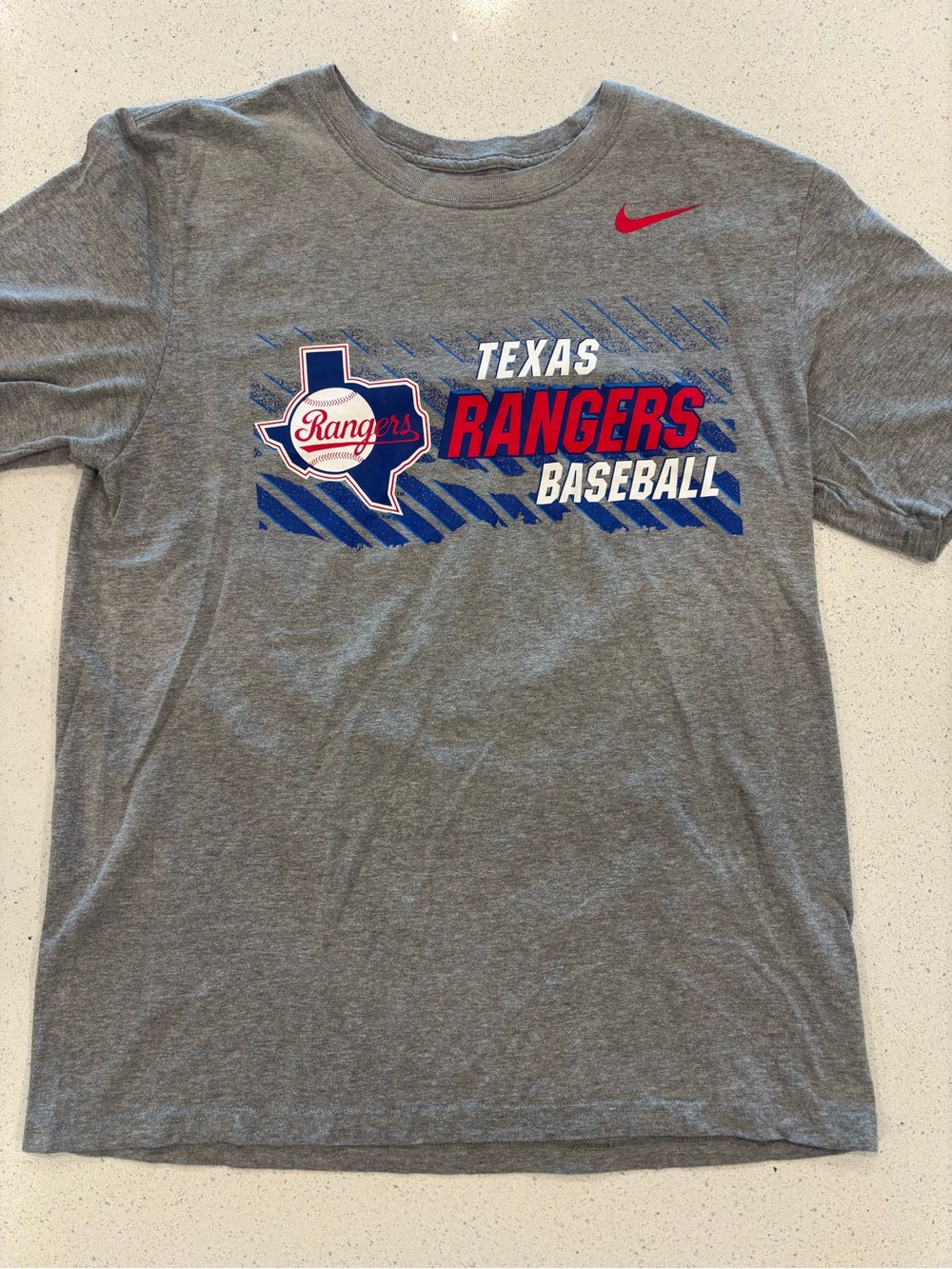 Nike Gray Men’s Texas Rangers Baseball Tee with Red & Blue Graphics Medium